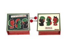 Carregar imagem no visualizador da galeria, Caixas de música - livros