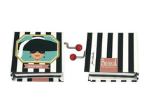 Carregar imagem no visualizador da galeria, Caixas de música - livros